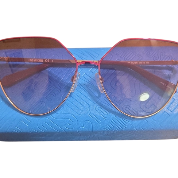 Love Moschino Pink and Gold Sunglasses with Blue Case - Picture 2 of 2